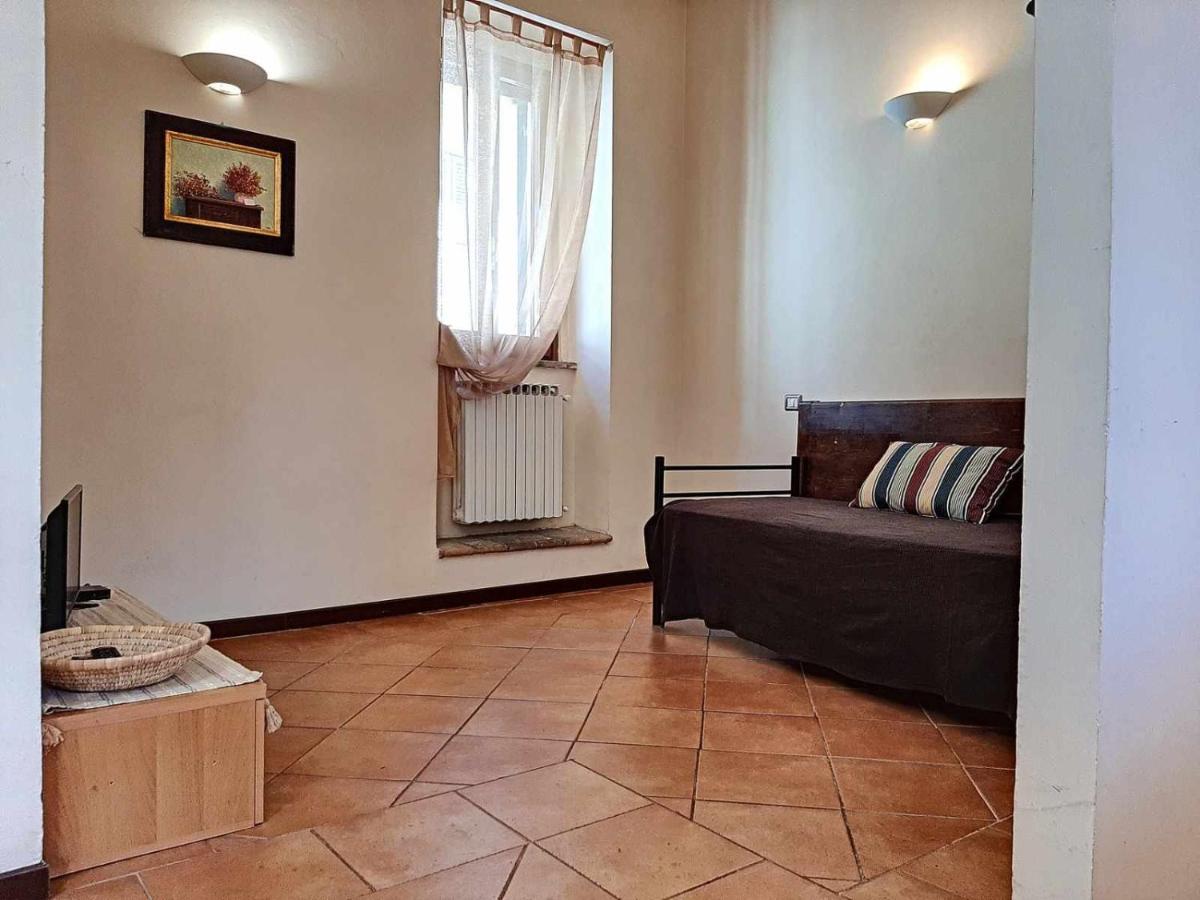 Ospitaci Appartamenti San Salvatore Foligno Bagian luar foto