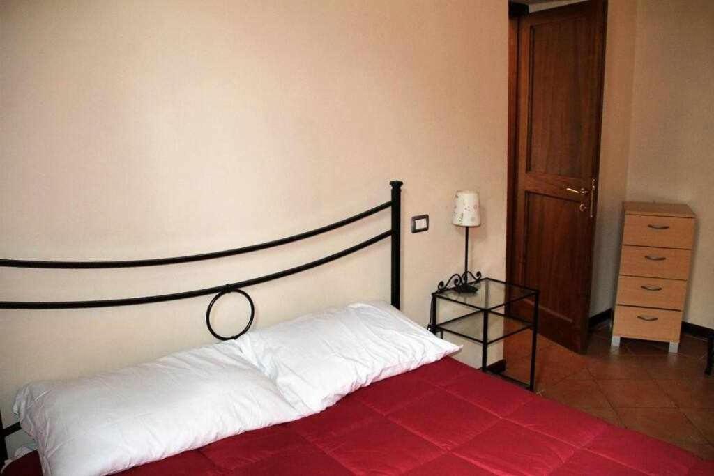 Ospitaci Appartamenti San Salvatore Foligno Bagian luar foto
